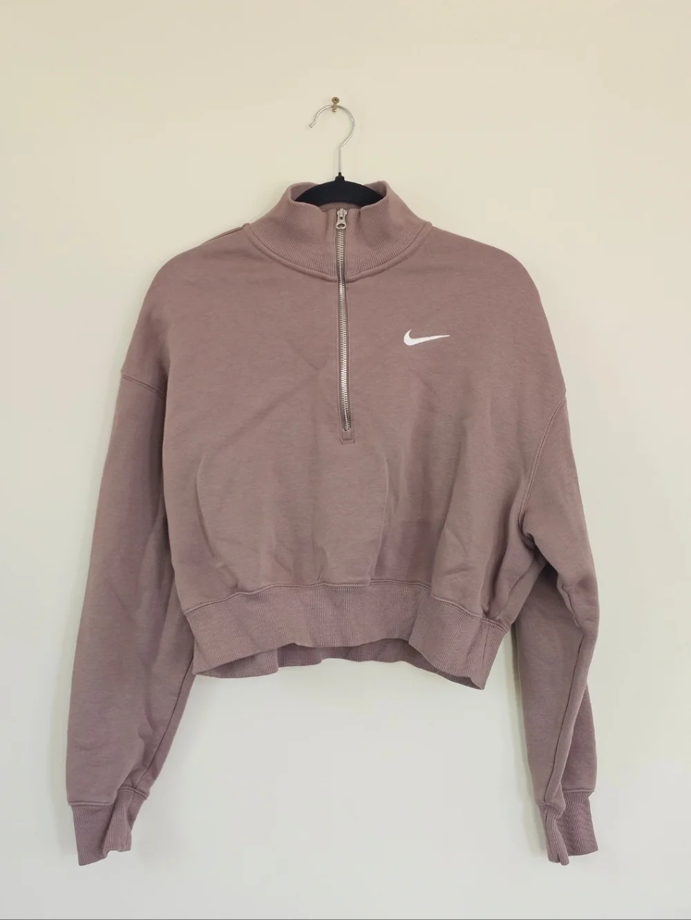 Nike Sportswear Phoenix FleeceWomen's 1/4-Zip Cropped Sweatshirt Medium - Picture 2 of 12